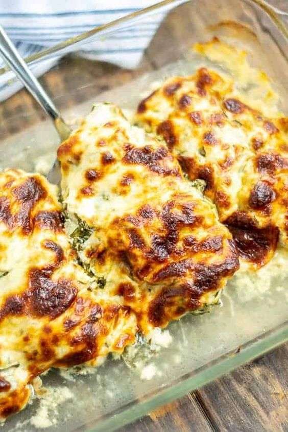 CreChicken spinach cream Cheese Bake